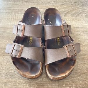 Birkenstocks - Brown / Size 39